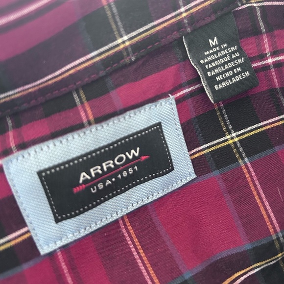 Arrow Red and Black Plaid Button Down Shirt *M* - Picture 3 of 4
